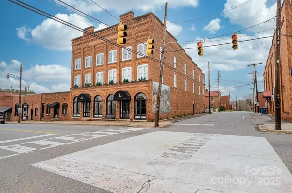 Catawba, NC 28609,100 S Main ST