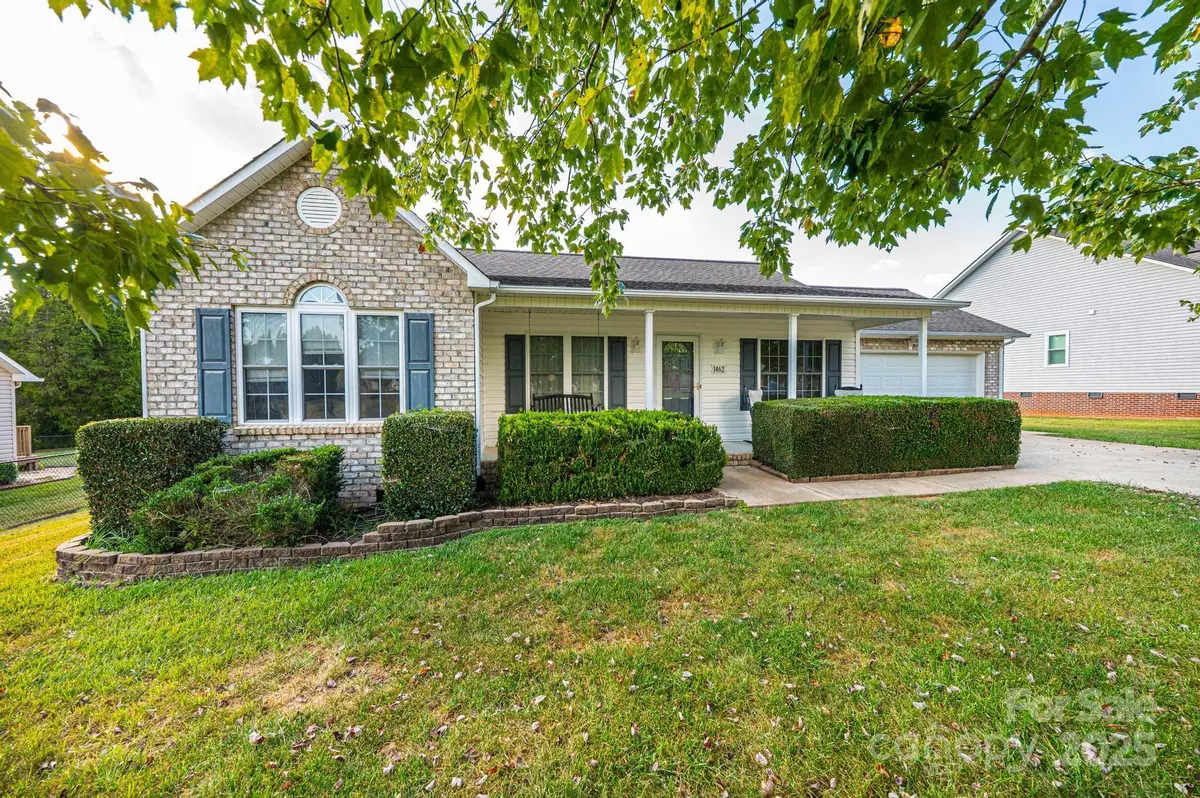 Conover, NC 28613,1462 Farmington Hills DR