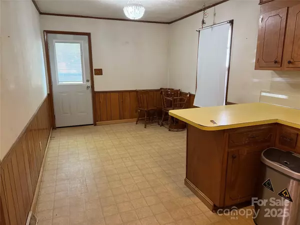 Mount Holly, NC 28120,105 Smith LN