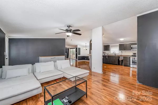 Jefferson, SC 29718,161 Prestige LN