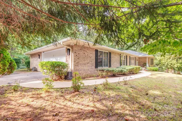 Flat Rock, NC 28731,3 Sunningdale DR