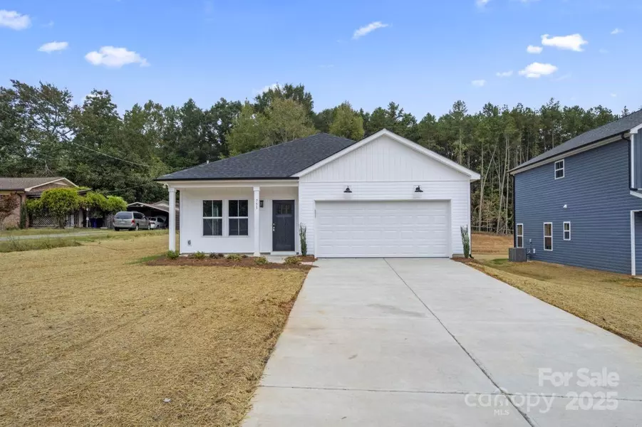 751 Mockingbird RD #1, Albemarle, NC 28001