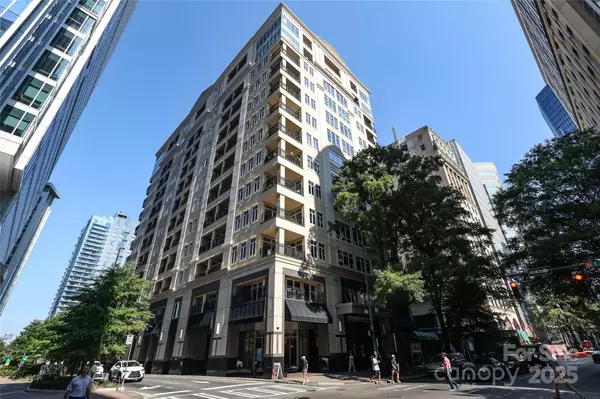 230 S Tryon ST #309, Charlotte, NC 28202
