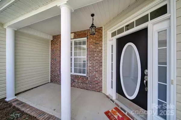 Fort Mill, SC 29708,328 Garnet CT