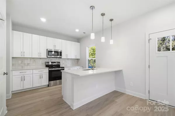 237 Gantt ST, Mooresville, NC 28115