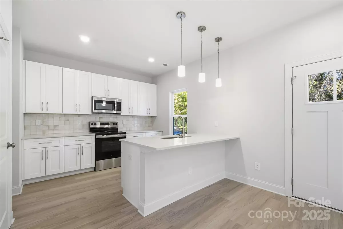 Mooresville, NC 28115,237 Gantt ST