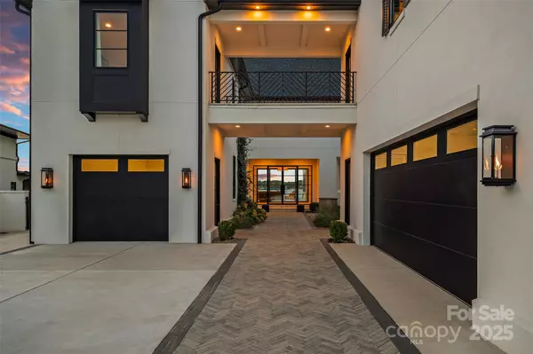 Cornelius, NC 28031,17811 Largo PL