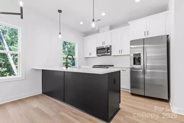 Charlotte, NC 28208,3952 Hager DR