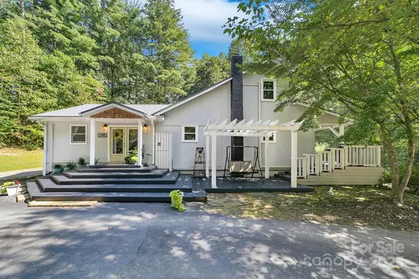 Brevard, NC 28712,165 Orchard LN