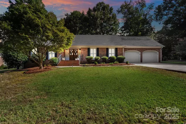 2020 Malvern RD, Rock Hill, SC 29732