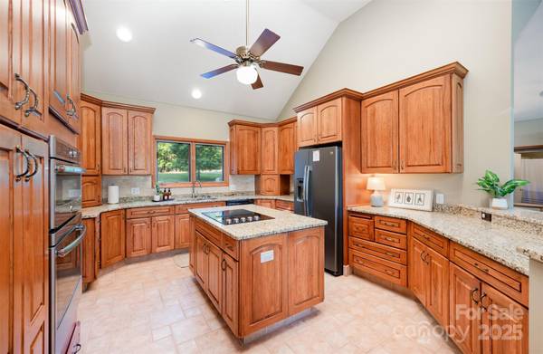 Troutman, NC 28166,181 Stillwater RD