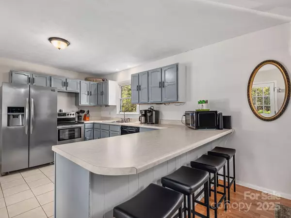 Asheville, NC 28806,120 Whitney DR