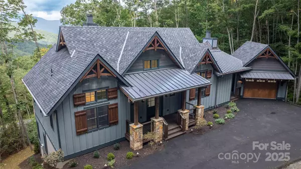 551 Macallan DR, Waynesville, NC 28786
