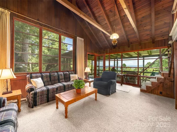 Laurel Park, NC 28739,435 Upper Laurel DR