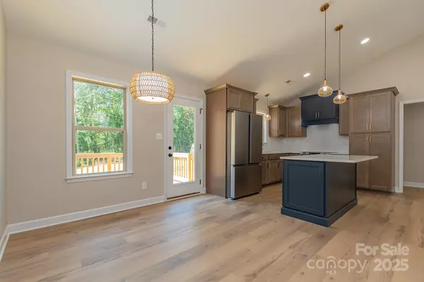 Linwood, NC 27299,490 Trading Ford WAY