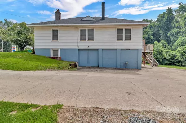 Charlotte, NC 28214,8209 Moores Chapel RD