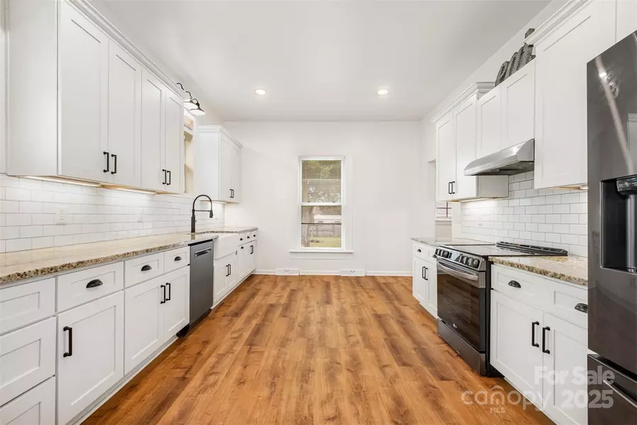 208 S Chapel ST, Landis, NC 28088