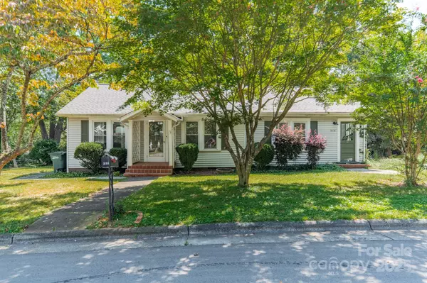 316 E Church ST, Troutman, NC 28166