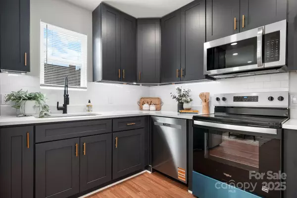 Hickory, NC 28602,450 2nd Street PL SE