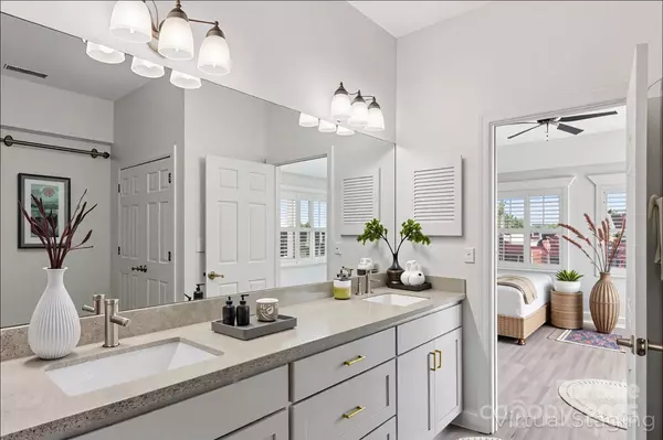 Hendersonville, NC 28792,475 S Church ST #A