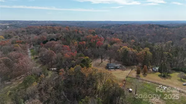 204 Bonaire LN, Rutherfordton, NC 28139