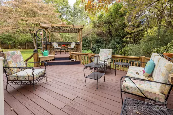 Rutherfordton, NC 28139,186 Tanner ST