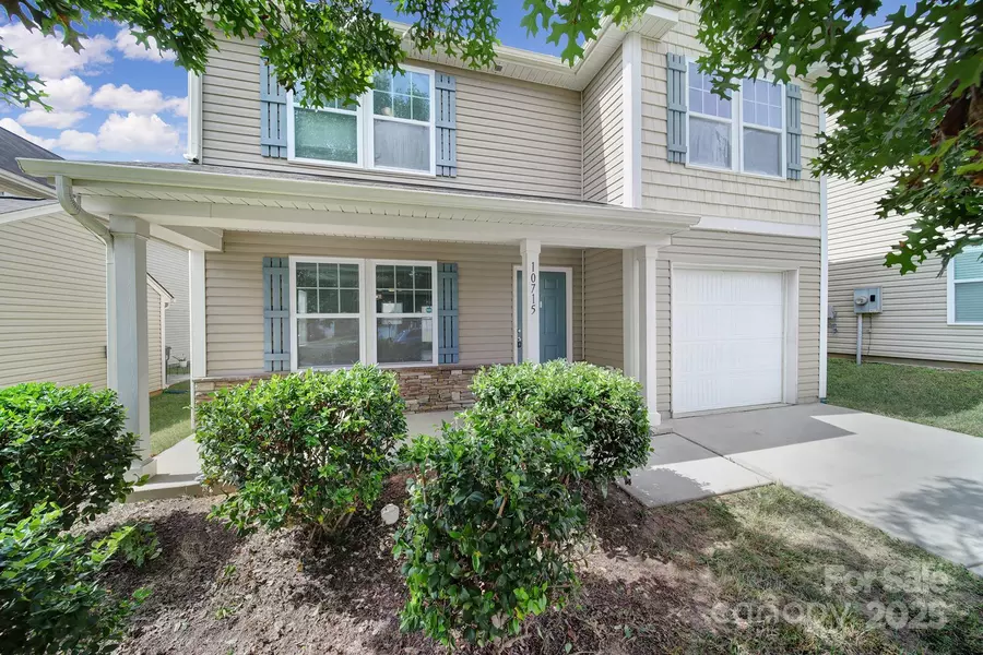 10715 Derryrush DR, Charlotte, NC 28213
