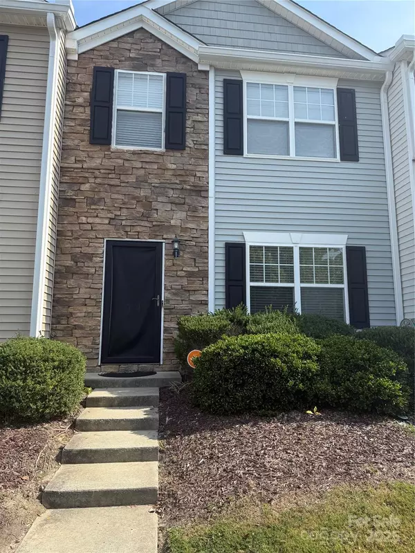 14 Arbor Hill PL, Mcleansville, NC 27301
