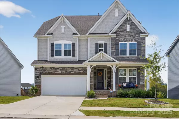 152 Winterberry ST, Mooresville, NC 28117