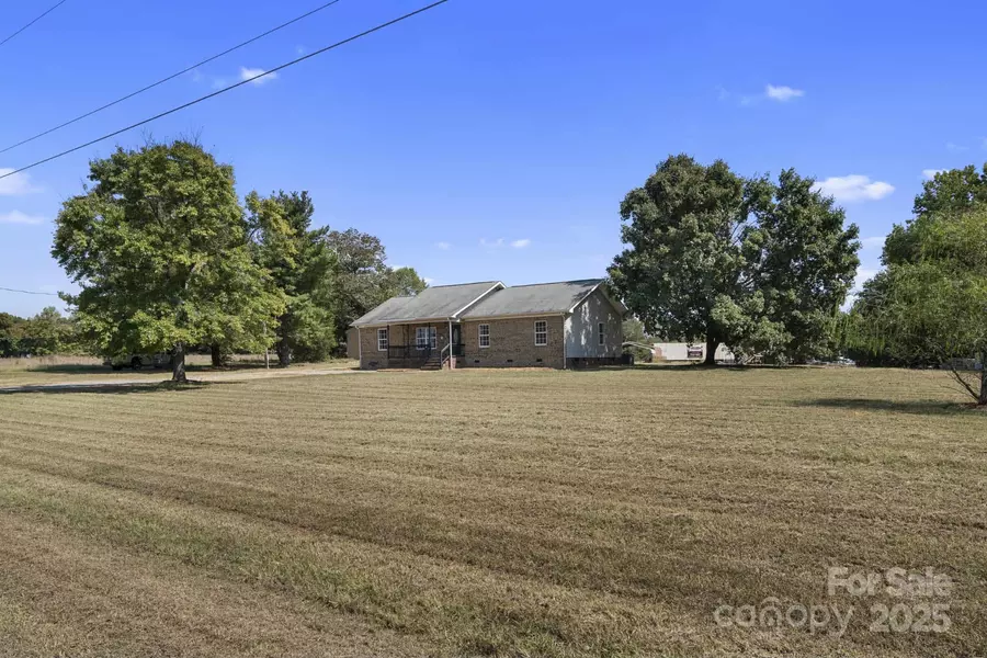 225 LM Overcash RD, Salisbury, NC 28147