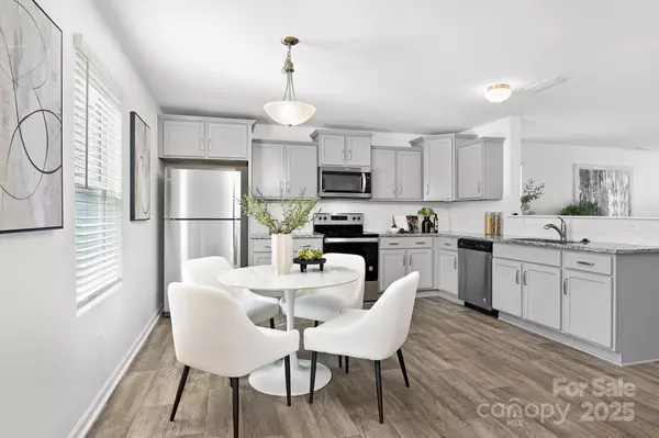 Statesville, NC 28677,145 Clove Hitch DR #I272