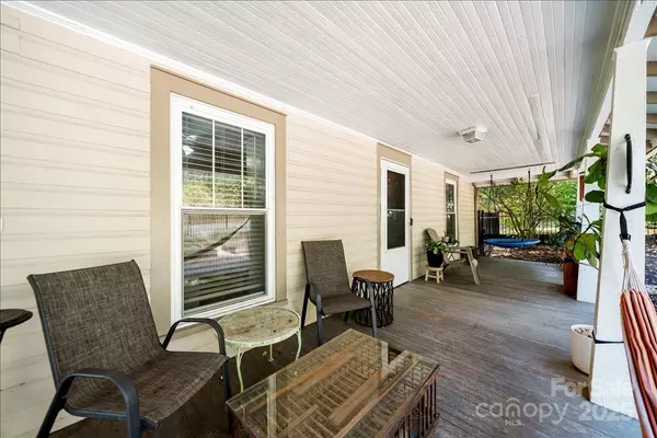 Concord, NC 28025,208 Corban AVE SE