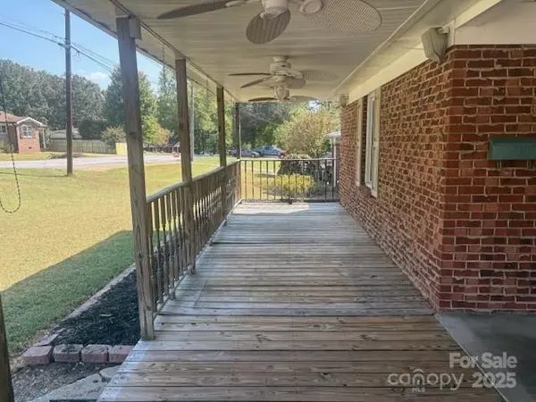 Kannapolis, NC 28081,1408 Nottingham RD