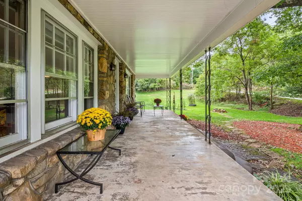 Candler, NC 28715,51 Gudger RD