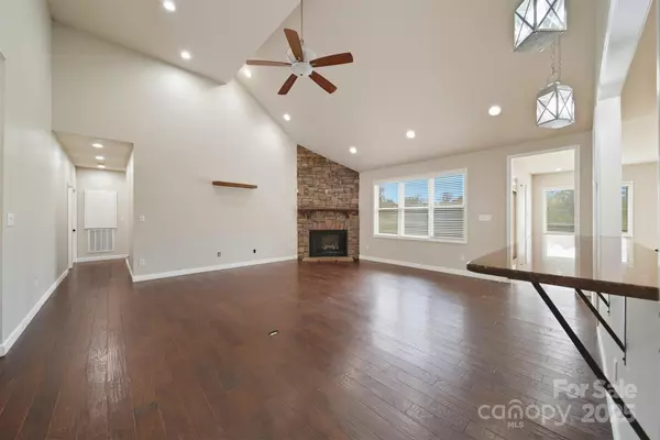 Lincolnton, NC 28092,1865 Rockdam Creek CT