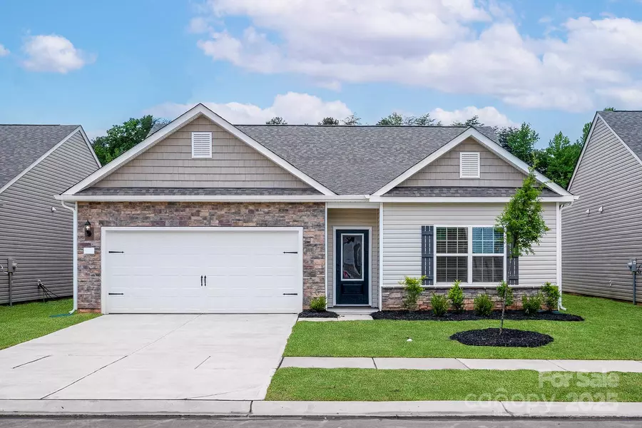 4008 Bolo DR, Charlotte, NC 28215