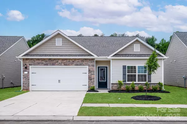 4008 Bolo DR, Charlotte, NC 28215