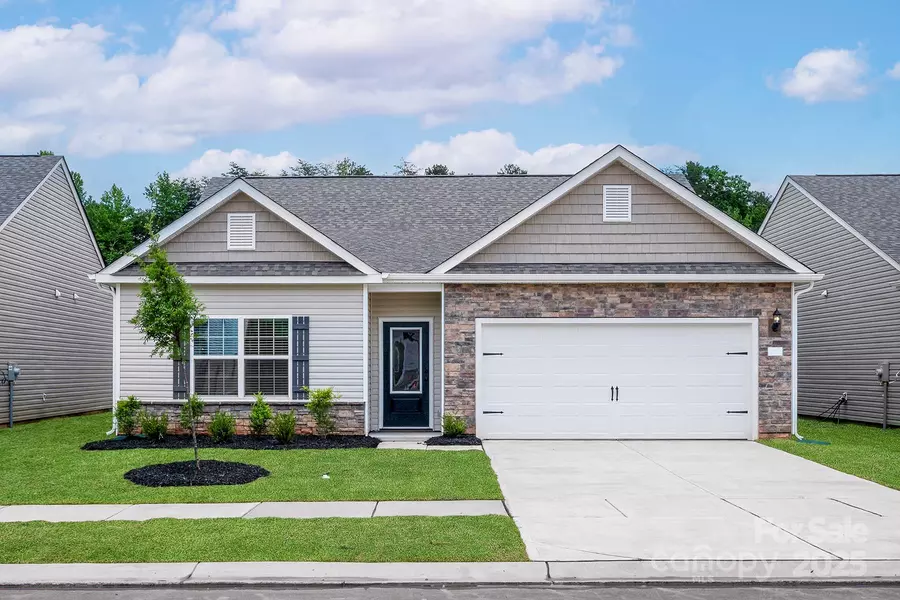 4013 Bolo DR, Charlotte, NC 28215
