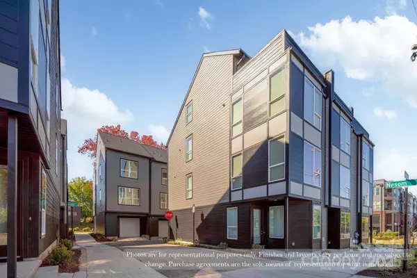 421 Devender LN #2, Charlotte, NC 28217