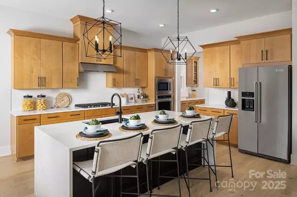 Charlotte, NC 28269,4125 Eastover Glen RD #346