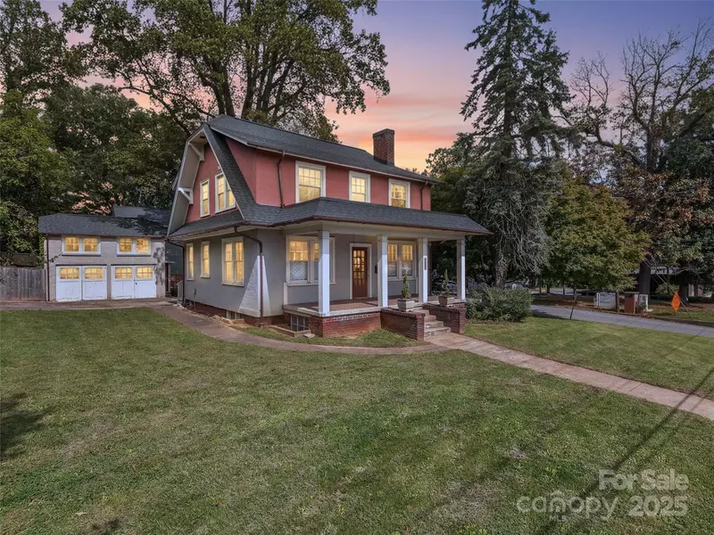 1389 Patton AVE, Asheville, NC 28806