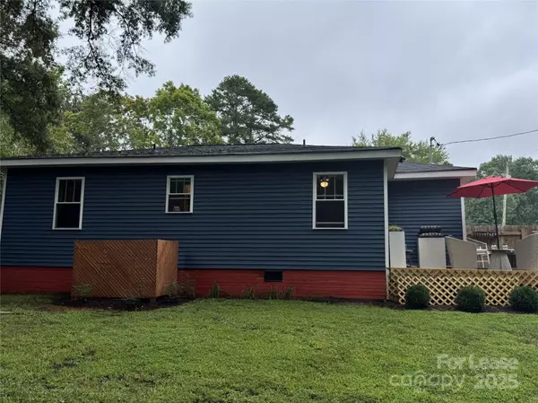 Davidson, NC 28036,1760 Shearers RD