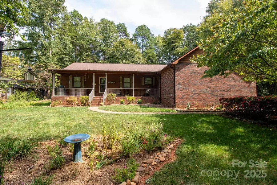 2199 Coddle Creek HWY, Mooresville, NC 28115