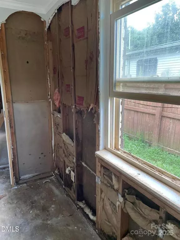 Charlotte, NC 28214,1124 Riverside DR