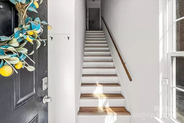 Charlotte, NC 28210,9401 S Vicksburg Park CT