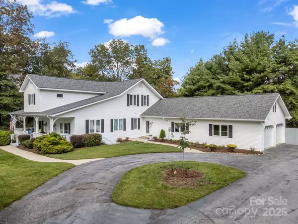 Hendersonville, NC 28739,100 Perry PL