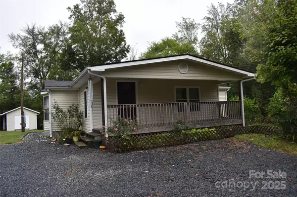 Mount Gilead, NC 27306,133 Community Building RD