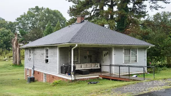 Albemarle, NC 28001,715 Wood ST