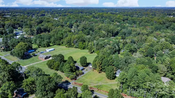 Charlotte, NC 28227,7837 Lawyers RD