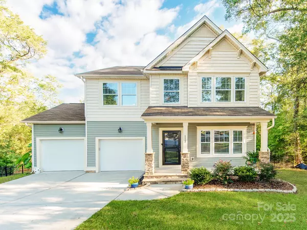 112 Elk CT, Mount Holly, NC 28120